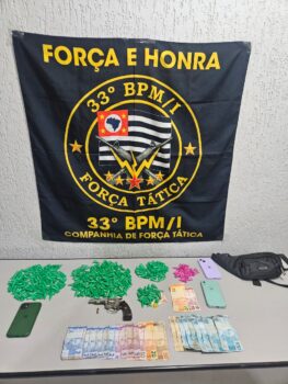 PM detém cinco infratores e apreende cocaína e arma no Luís Spina (Foto: O Diário de Barretos)
