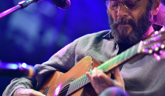 Almir Sater fará show no dia 15 de maio, primeiro dia do Revelando SP em Barretos (Foto: Foto: Adriano Escanhuela)