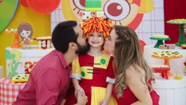 A pequena e fofa Helô