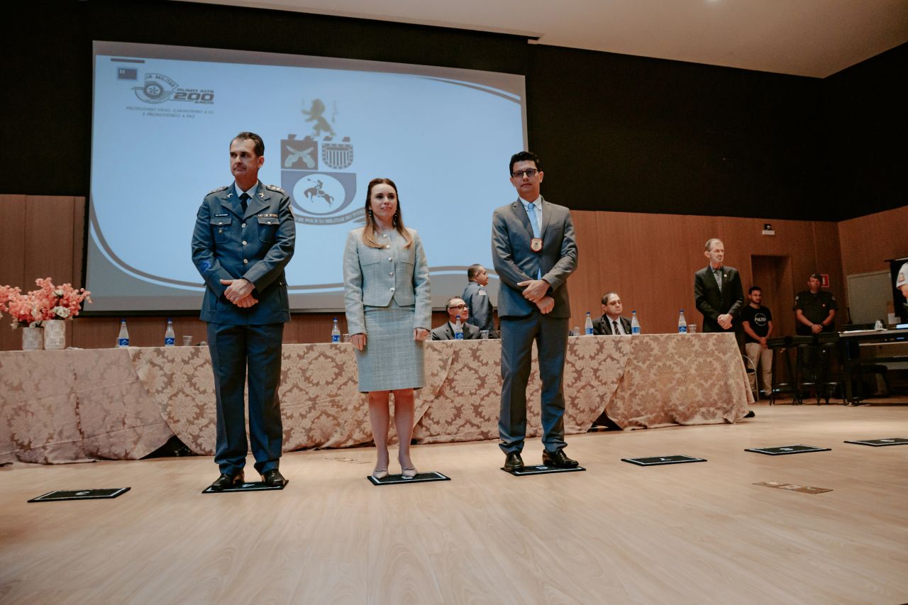 Homenagem ao 33º Batalhão de Polícia Militar do Interior