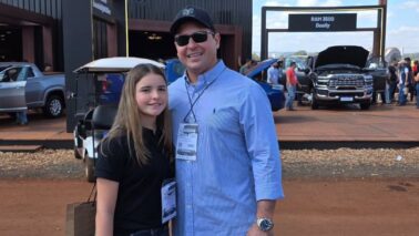 Miguel de Lucca Neto e a filhota Lara Junqueira