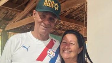 Maria do Carmo celebrou seu aniversário ao lado do esposo Maria do Carmo celebrou seu aniversário ao lado do esposo