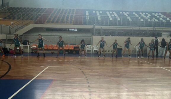 Basquete feminino da APAB/ vence jogos em Itatiba