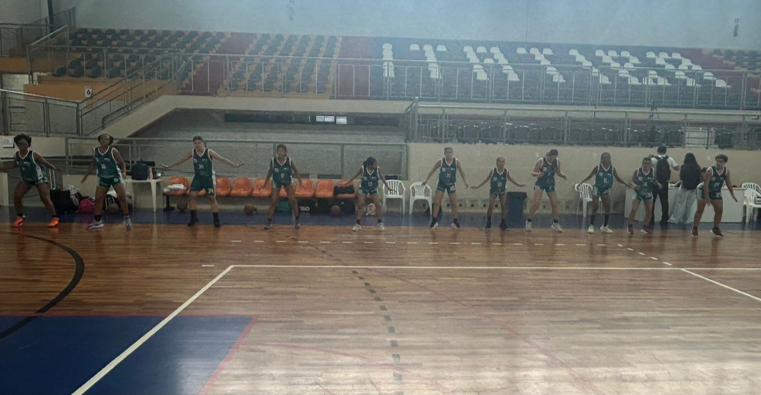 Basquete feminino da APAB/ vence jogos em Itatiba