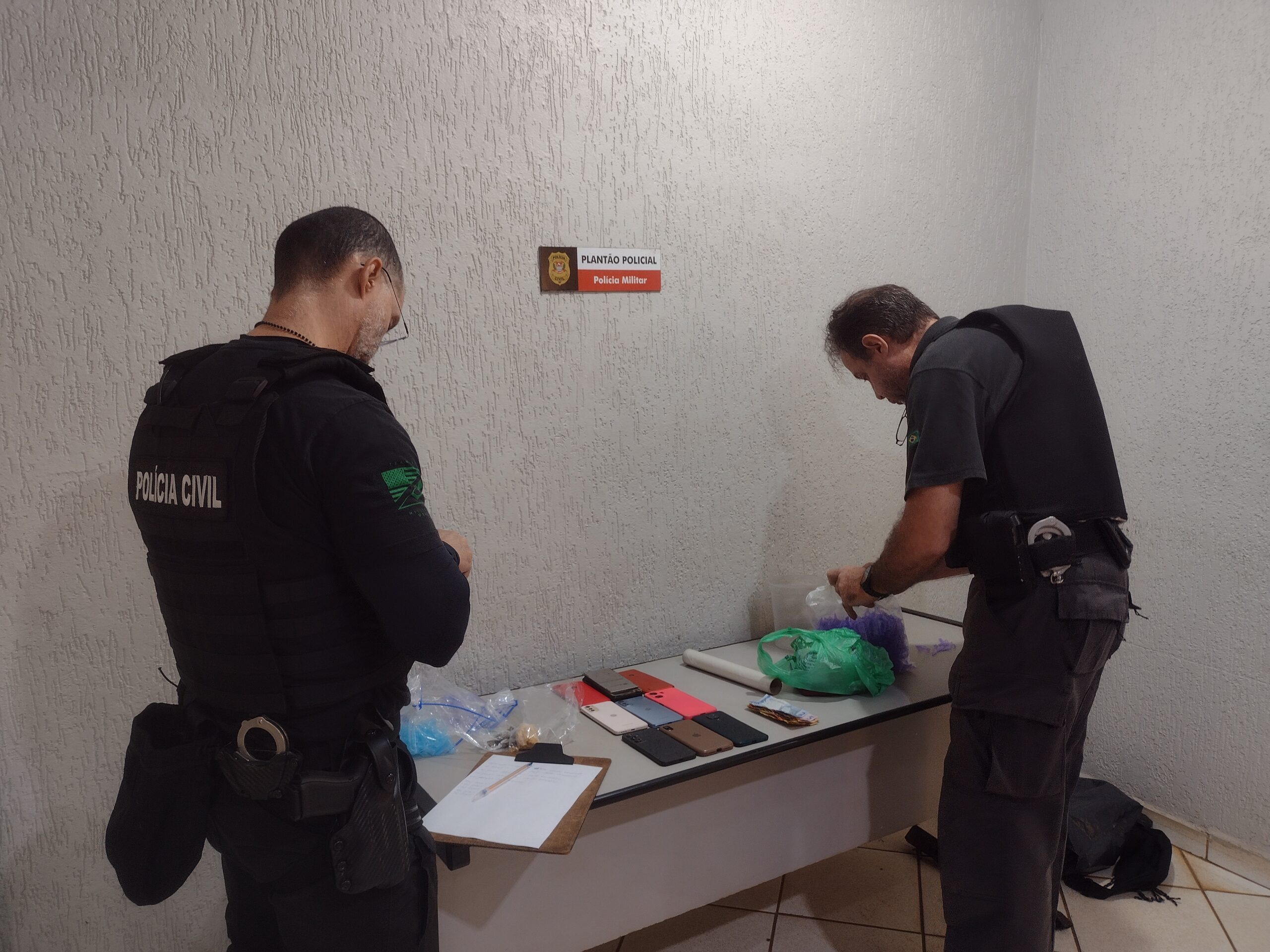 Polícia Civil deflagra operação em investigação de furto de celulares