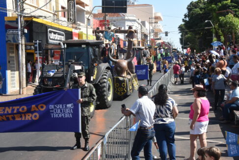O 2º Desfile da Cultura Tropeira levou emoção e orgulho às ruas de Barretos, celebrando nossas raízes e a história do homem do campo