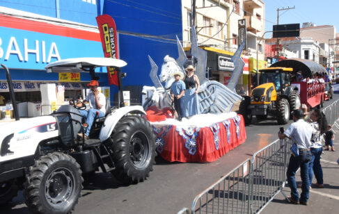O 2º Desfile da Cultura Tropeira levou emoção e orgulho às ruas de Barretos, celebrando nossas raízes e a história do homem do campo