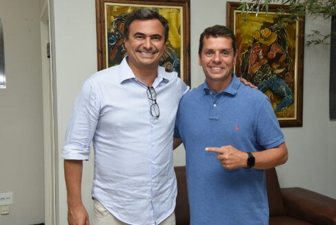 A cidade de Barretos recebeu, na tarde desta terça-feira (5), a visita do deputado federal Maurício Neves, que é presidente estadual e vice-presidente nacional do PP (Partido Progressista).