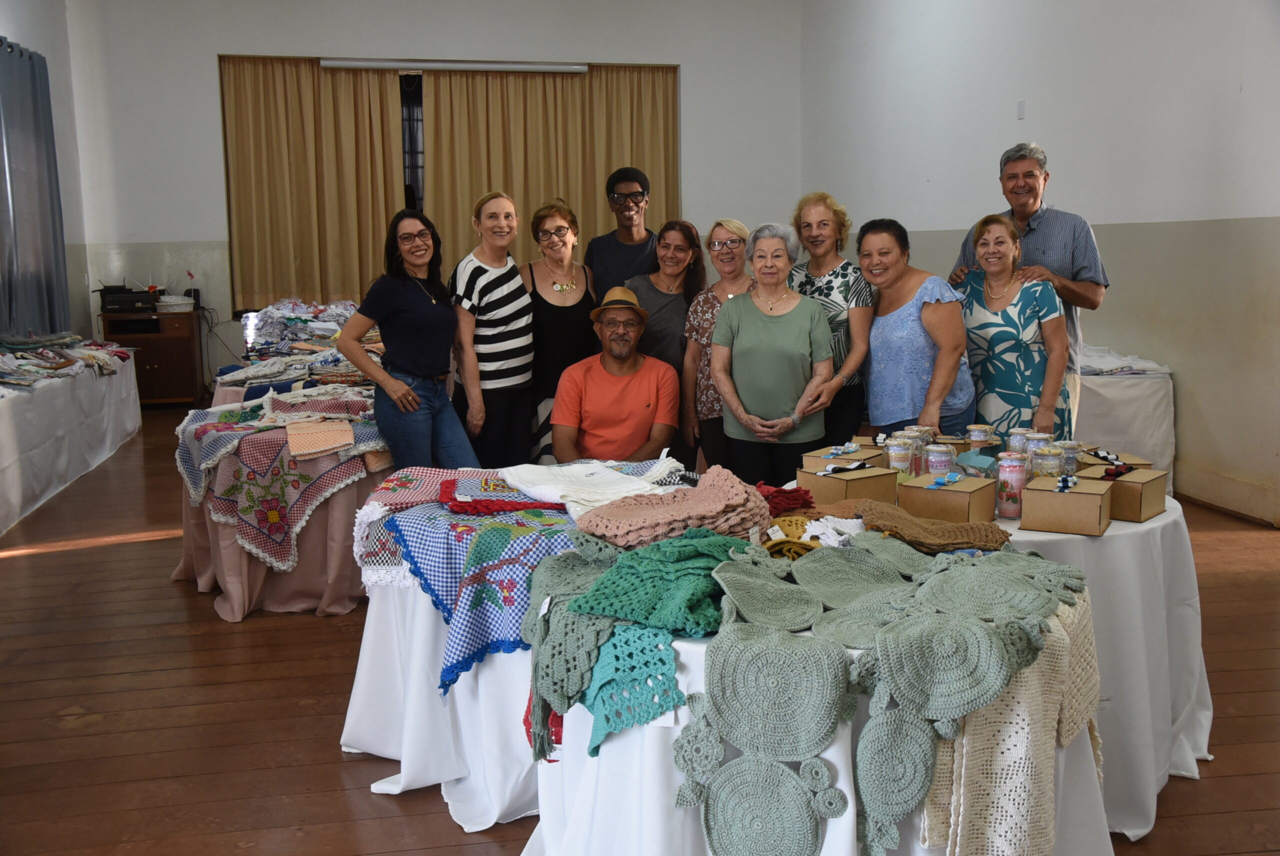 Feira de artesanato oferece opções de presentes para o Dia das Mães