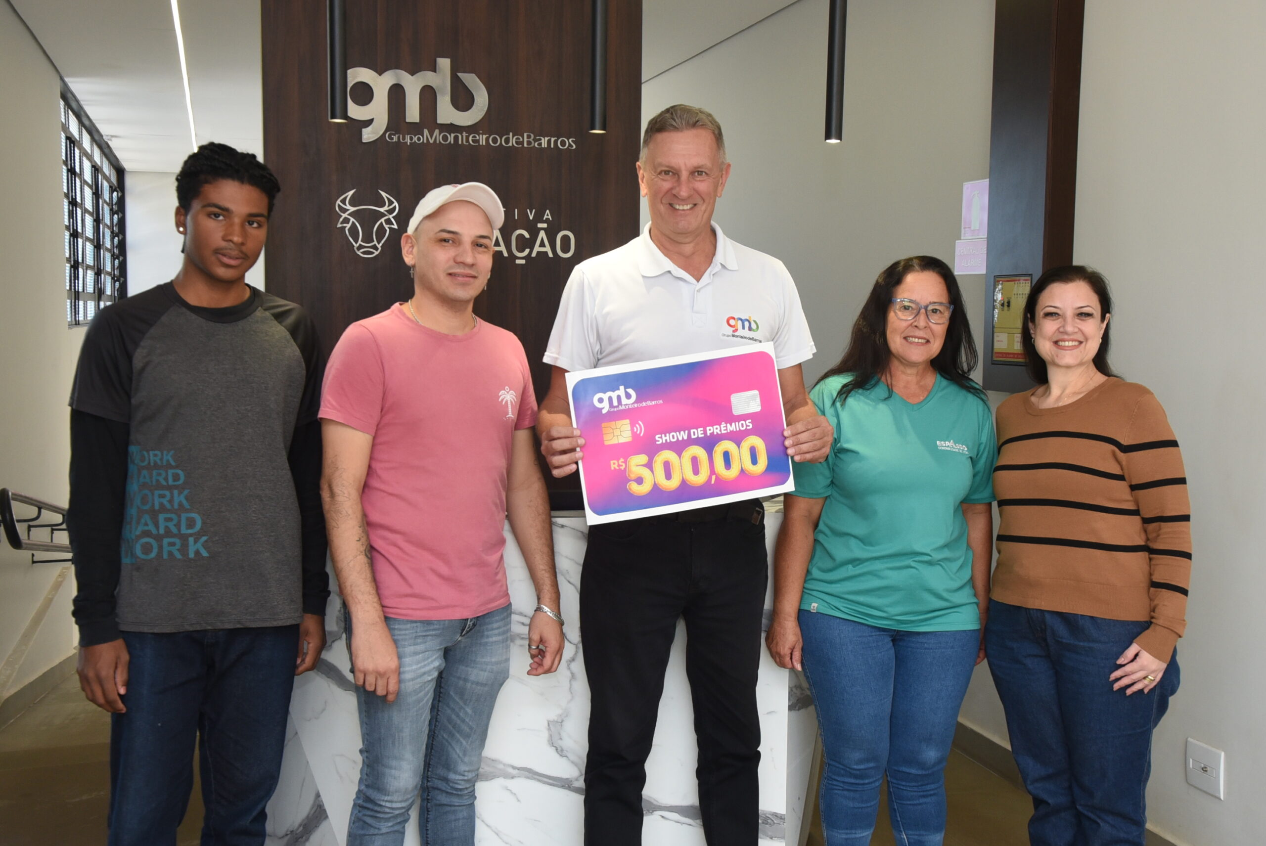 Sorteados recebem vale-compras do Circuito Premiado 2026