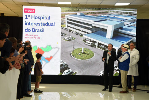 Barretos recebeu o presidente Luiz Inácio Lula da Silva para o lançamento da pedra fundamental do Centro de Pesquisa Clínica e Cirurgia Robótica do Hospital do Amor e IRCAD