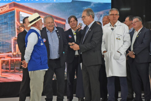 Barretos recebeu o presidente Luiz Inácio Lula da Silva para o lançamento da pedra fundamental do Centro de Pesquisa Clínica e Cirurgia Robótica do Hospital do Amor e IRCAD
