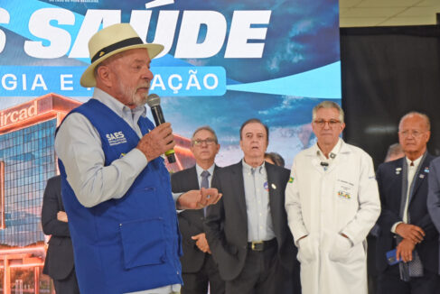 Barretos recebeu o presidente Luiz Inácio Lula da Silva para o lançamento da pedra fundamental do Centro de Pesquisa Clínica e Cirurgia Robótica do Hospital do Amor e IRCAD