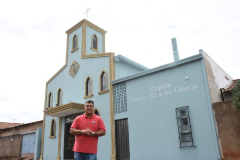 A comunidade católica da Paróquia do Bom Jesus entrega, na noite desta terça-feira (19), às 19h30, a Capela Santa Rita de Cássia, construída em um terreno localizado na Avenida Minas Gerais, nº 615, no bairro Alto Sumaré