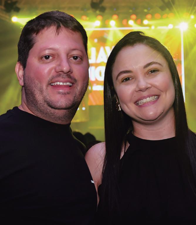Rafael Domingos Martins e Bianca Regina Ferreira Silveira ilustram a coluna de hoje