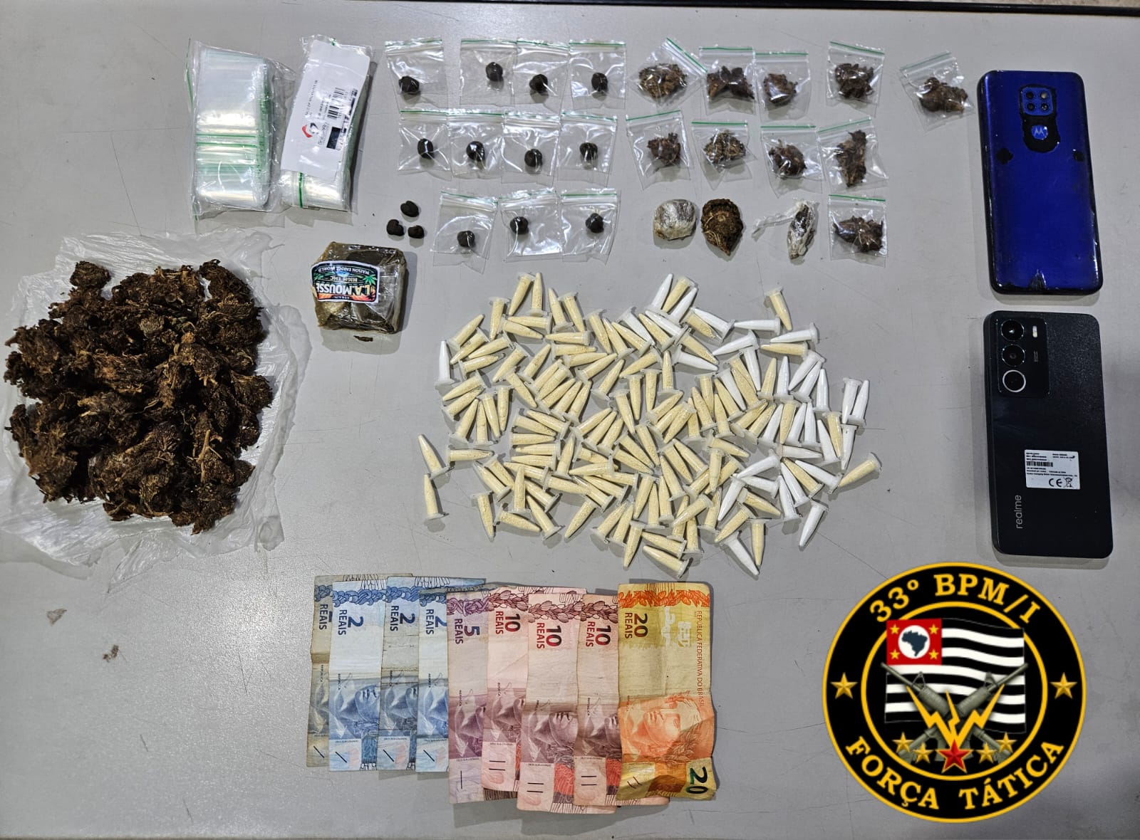 PM aborda suspeito e apreende drogas no conjunto Newton Sopa