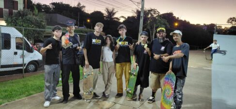 A equipe de skate de Barretos, liderada pelos instrutores Victor Ferreira e o pastor Milton Lopes, conquistou bons resultados no campeonato realizado na cidade de Sertãozinho no último final de semana.