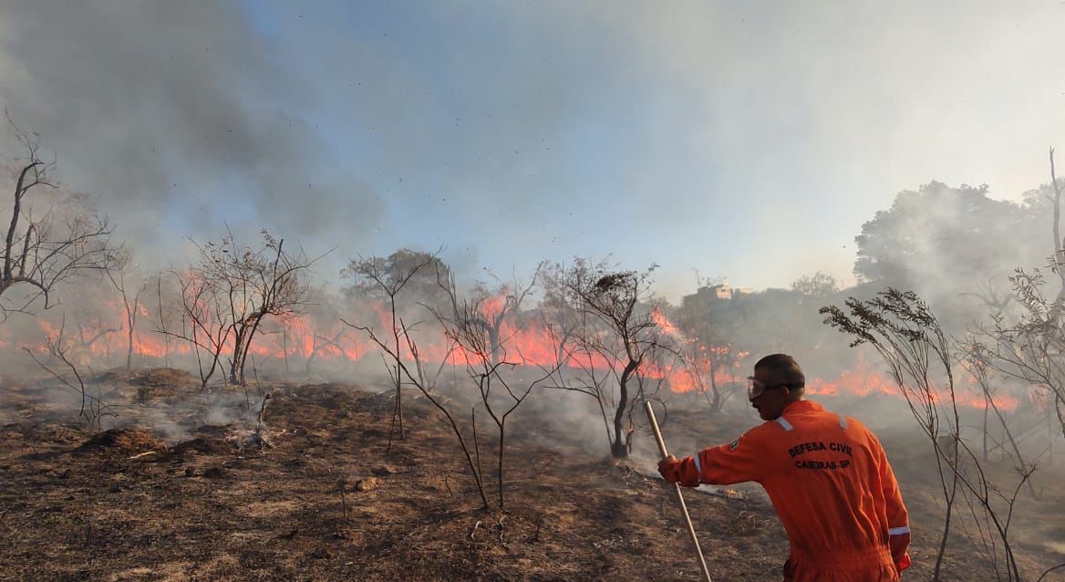 Defesa Civil alerta para aumento do risco de incêndios 