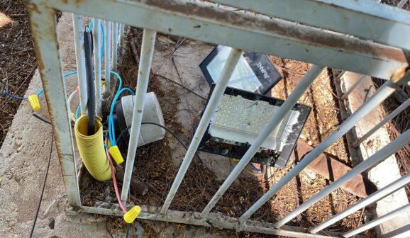 A empresa Barretos Inteligente registrou novas ocorrências de vandalismo e furto na iluminação instalada na Região dos Lagos, no projeto Mais Luz, Mais Vida.