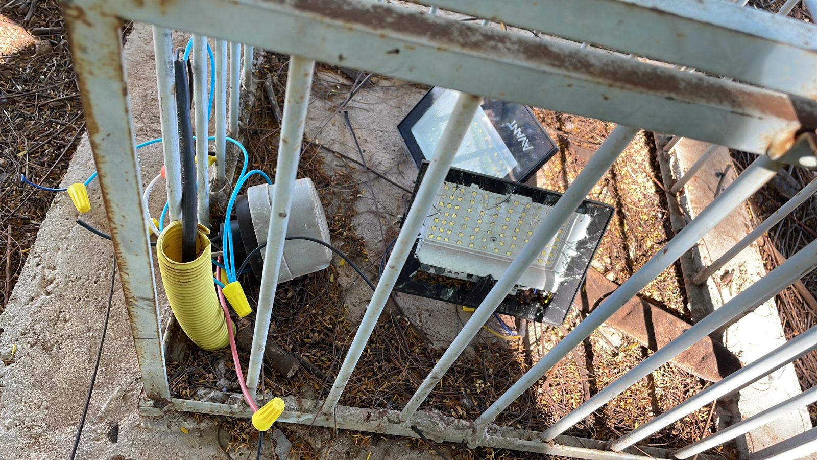 Empresa constata vandalismo e furto de iluminação nos Lagos pela quarta vez