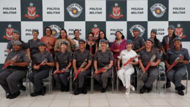 Policiais militares femininas são homenageadas