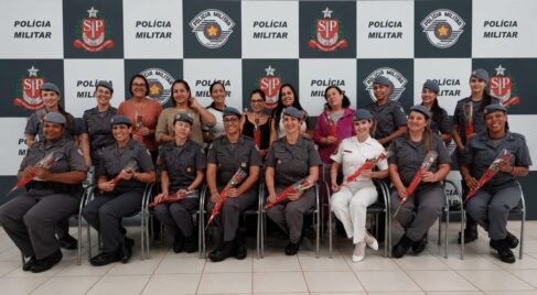 Policiais militares femininas são homenageadas