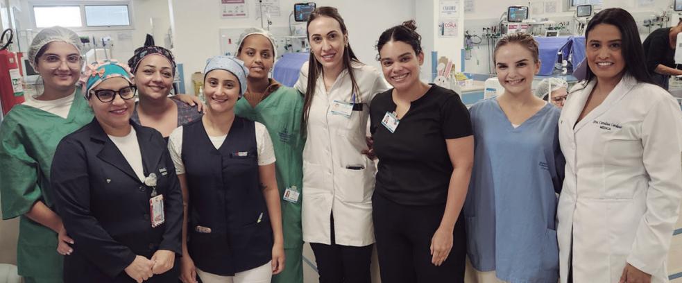A equipe da UTI Neonatal da Santa Casa