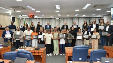 Incentivadores da cultura recebem diploma na Câmara