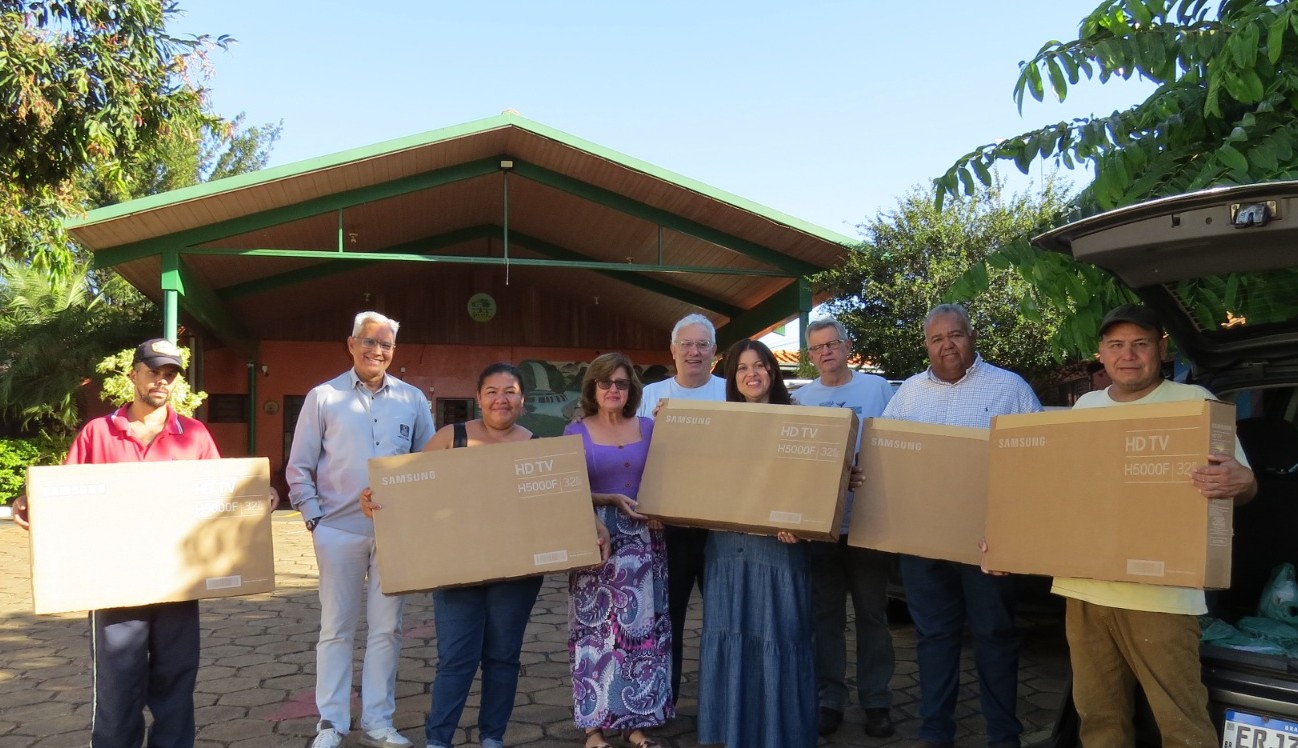 Associação Os Independentes realiza nova entrega de doações para a Casa Vovô Antônio