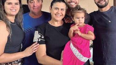 Manjuba comemorou idade nova ao lado da esposa