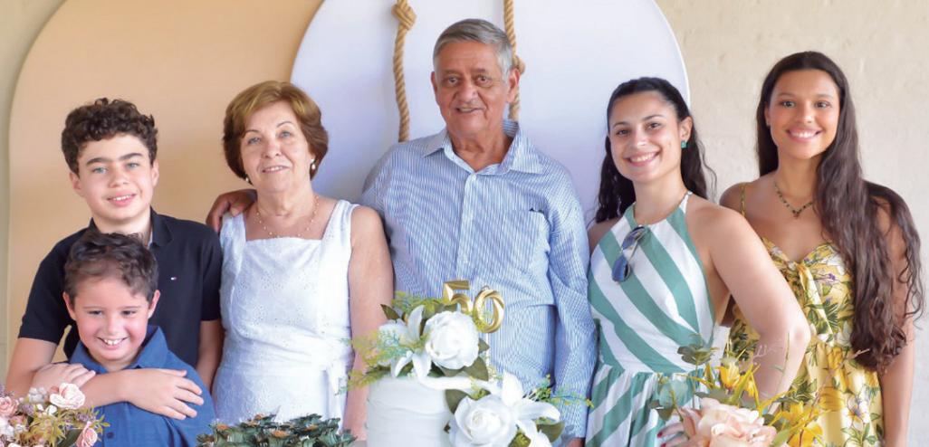 João Luiz e Ana Maria Gonçalves comemoraram 50 anos de casamento
