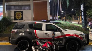Polícia Militar detém autor por tráfico e adulteração de sinal identificador de veículo (Foto: O Diário de Barretos)