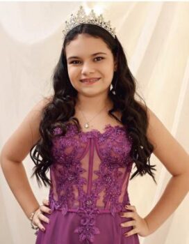Rhayssa Ferreira Gonçalves celebra seus 15 anos hoje