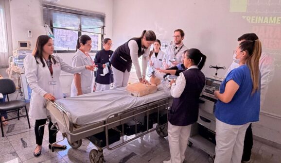 Treinamento de profissionais para casos de parada cardiorrespiratória