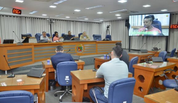 Após as mudanças realizadas no Plano Diretor de Barretos, a Câmara Municipal realizou, na noite de quarta-feira (20), uma audiência pública para análise e discussão das novas regras estabelecidas pela legislação para edificações no município.