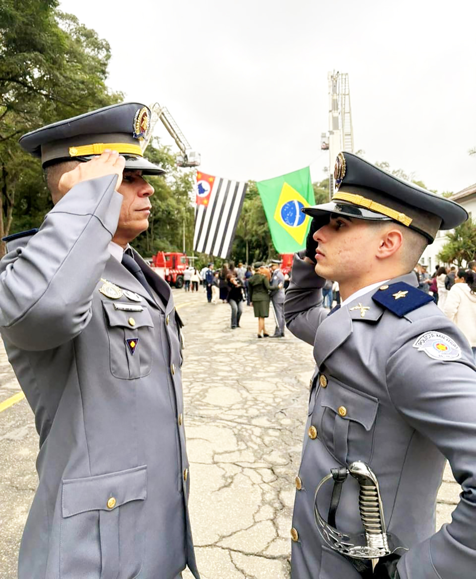 Tradição familiar marca formatura de novo oficial da Polícia Militar