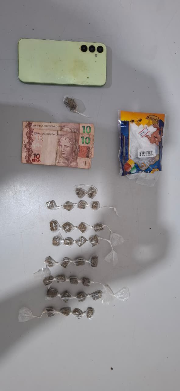 Jovem é detido com drogas no bairro Mutirão III