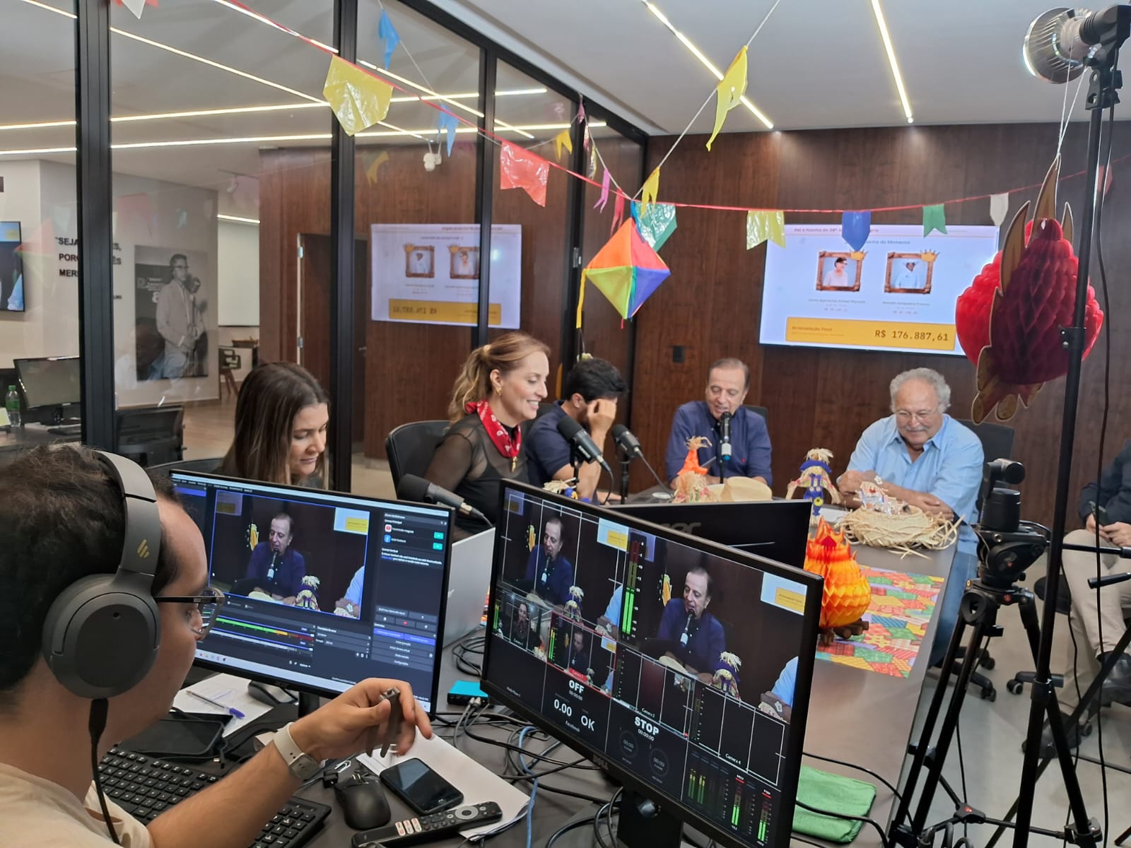 Concurso Rei e Rainha segue até hoje no rádio e nas redes sociais