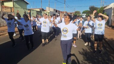 Caminhada marca Dia do Desafio em entidade