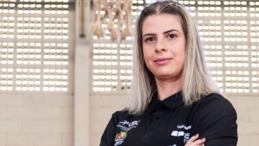 Treinadora recebe sábado prêmio de melhor técnica do Sub-14 na FPB