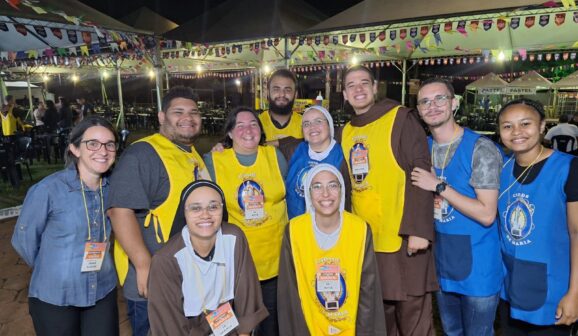 A terceira noite do 38º Arraial da Alegria da Cidade de Maria acontece hoje, a partir das 19h, tendo como destaque na programação o cantor Sérgio Reis.