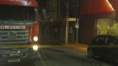 Bombeiros são acionados para incêndio em rede elétrica (Foto: O Diário de Barretos)