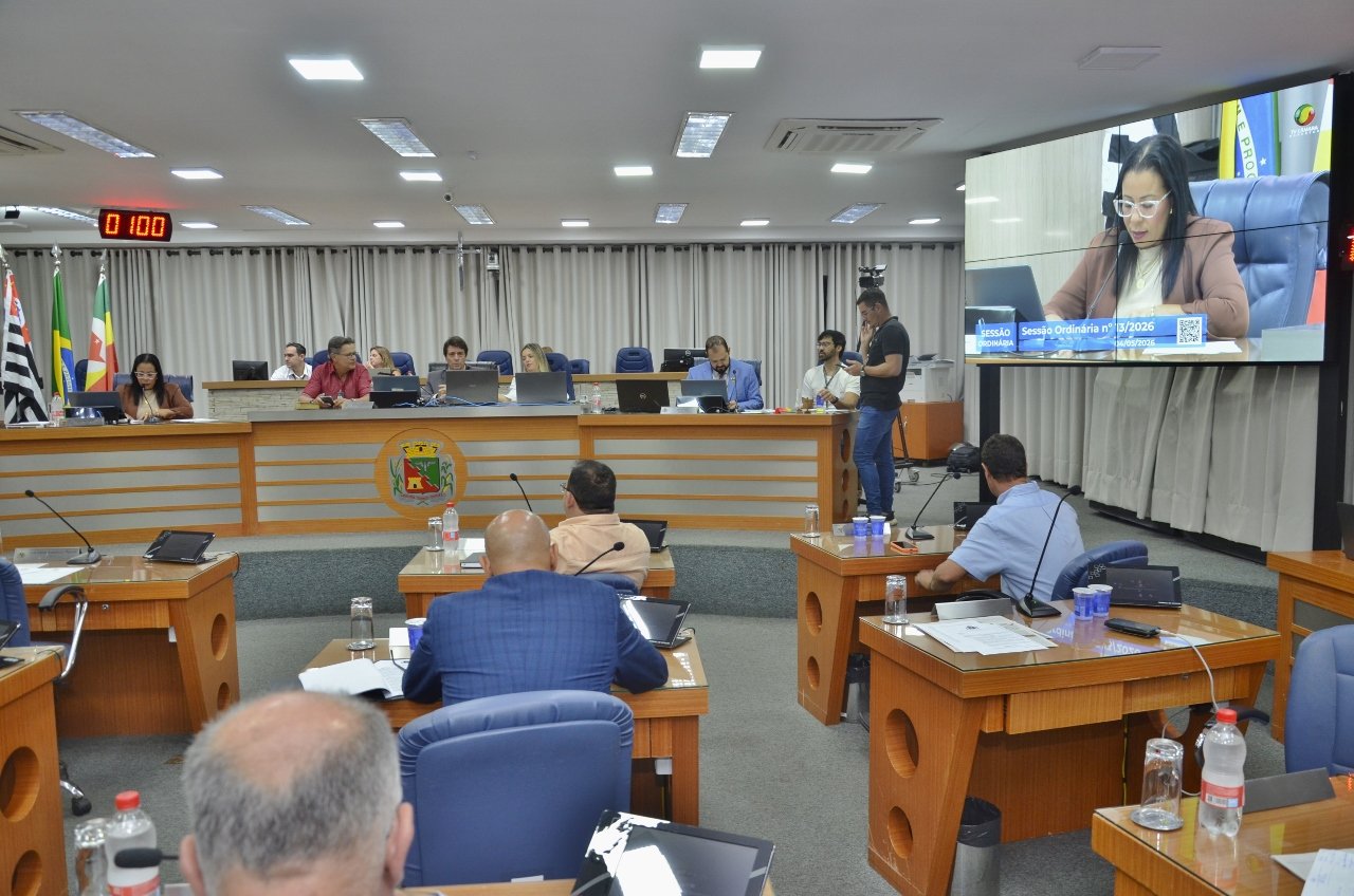 Câmara aprova projetos de abertura de crédito e adesão à Uvesp
