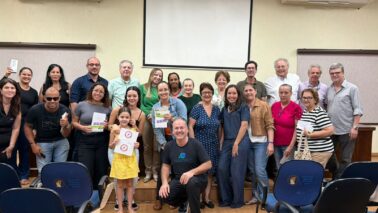 Consumidores, lojistas e representantes das entidades do comércio