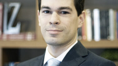 DANILO PIMENTA SERRANO É ADVOGADO E PROFESSOR UNIVERSITÁRIO Prompt Injection