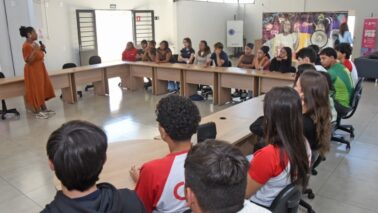 A Secretaria Municipal de Assistência Social e Desenvolvimento Humano da Estância Turística de Barretos deu início, nesta segunda (4), à “Formação Imersiva de Adolescentes para Desenvolvimento de Multiplicadores da Campanha Maio Laranja