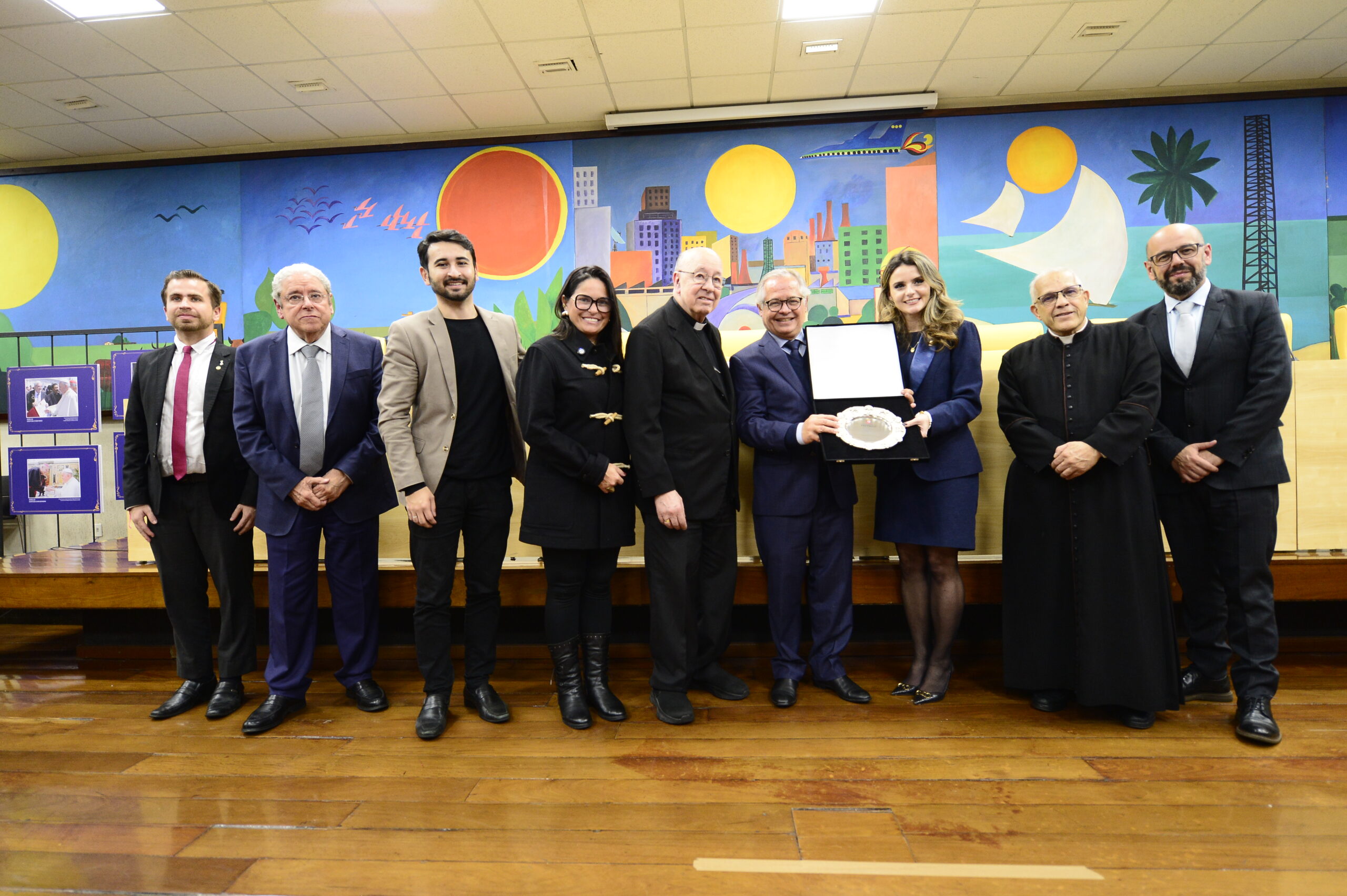 Rede Vida de Televisão recebe homenagem da Câmara de SP