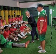 As equipes Sub-15 e Sub-17 do Barretos Esporte Clube jogaram na manhã deste sábado (6) contra o Comercial Futebol Clube, em partidas válidas pelo Campeonato Paulista.