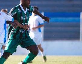 O Barretos Esporte Clube conquistou um importante empate jogando na tarde desta sexta-feira (20), no Estádio Tenente Carriço, em Penápolis