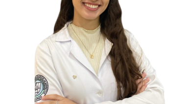 Elis Serafim Vitório, estudante do 7º período do curso de Medicina da FACISB, orientada pelo prof. Eduardo Marcelo Cândido IA: aliada ou vilã na busca por diagnóstico prévio?